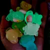 Perro tumbado explosivo estéreo luminoso Lilith accesorios de resina diy paisaje en miniatura colgante de coche transmisión en vivo bolsa ciega par