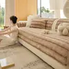 Luxuoso e estiloso, este item popular de exportação é uma almofada de sofá de pelo sintético de coelho, perfeita para o outono e o inverno.. É uma almofada de assento e capa de sofá macia, antiderrapante e quente.