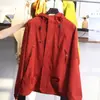 Fora de estoque! Nova jaqueta com capuz à prova de vento e à prova d'água para primavera/outono, unissex, moderna, fashion e versátil