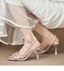 Sapatos femininos de verão 2025, bico fino, cor natural, incrustações leves, salto alto, salto fino, strass, sandálias transparentes, couro pu