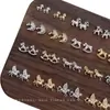 Arte de Uñas para Enriquecerse Rápidamente Decoraciones de Aleación Año Nuevo 2026 Color Dorado y Plateado Caballo 3D Pedrería para Uñas Set de 5