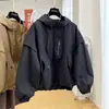 Jaqueta de baseball única e estilosa com design Maillard, casaco casual com capuz para trabalho para mulheres, jaqueta trench coat de primavera e outono, moderna
