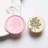 Sello de Cera de 2.2 cm Cabeza de Sello Floral Simple Serie Floral Tallado con Láser Planta Latón Cabeza de Sello Venta al por Mayor desde Fabricante