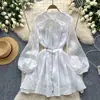 Vestido de estilo europeo y americano de primavera para mujer, cuello con lazo, manga abullonada, inserciones de encaje, cara brillante, falda de gasa