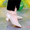 Sandalias de cuero suave para mujer moda primavera y otoño 2022 zapatos de madre versátiles zapatos de vestir elegantes suela blanda pies que no se cansan 7210
