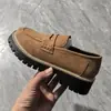 Novos Mocassins Primavera e Outono 2025, Tamanho Grande Casual Fosco Estilo Britânico Sapatos Femininos, Salto Bloco, Sola Grossa, Exportação Retrô