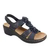 Sandálias femininas plus size verão Novo salto médio bico redondo sandálias de velcro flor sandálias femininas europeias e americanas transfronteiriças romanas