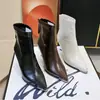 Botines de punta estilo francés para mujer, nueva colección otoño 2026, perfectos con vestidos, diseño ajustado, tacones de aguja elegantes, botas de tacón alto a la moda