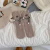 Calcetines de Coral Fleece Oso Pequeño para Mujer, Calcetines Lindos de Dibujos Animados hasta la Pantorrilla, Calcetines Gruesos y Suaves Calientes de Invierno, Calcetines para Dormir que no Sueltan Pelusa