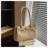 Bolsa Tote de Alta Qualidade para o Dia a Dia de Mulheres 2025 Outono Nova Grande Capacidade Camurça Versátil Tendência Bolsa de Ombro Única