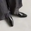 Mocassins Minimalistas Retrô em Couro Bovino Lavado 2026 Outono Salto Baixo Robusto Bico Quadrado Sapatos Pequenos de Couro Couro Genuíno Abertura Profunda Sapatos Únicos para Mulheres