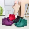 Zapatos de lluvia de venta caliente transfronterizos para mujer, caña corta, para exteriores, zapatos de agua, cálidos, antideslizantes, botas de lluvia, botas impermeables, zapatos de goma, cubrebotas, venta al por mayor