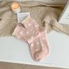 Calcetines Gruesos Dulces de Camello para Mujer Rosa Fresa Suaves Amigables con la Piel Cálidos para Dormir Calcetines Caseros con Relieve para Niña