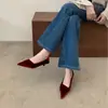 Zapatos Mary Jane planos nuevos de 2026 para mujer, de punta fina, corte bajo, de pana, con tacón bajo, adecuados para combinar con faldas