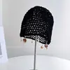 Gorro Tejido Calado Hecho a Mano Estilo Bohemio para Mujer, Gorro de Lana Transpirable para Verano con Borlas de Conchas, Gorro de Cabeza de Moda