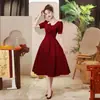 Vestido Rojo con Lentejuelas para Tostada para Mujer, Cuello Cuadrado, Mangas Cortas, Corte Ajustado, Vestido de Longitud Media para Fiesta de Compromiso, Vestido de Regreso a Casa de la Novia