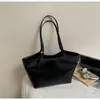 Bolsa de mano vintage de gran capacidad para mujer para cruzar fronteras, nuevo modelo 2026, versátil para uso diario, sensación de alta gama, bolso de hombro único para llevar debajo del brazo