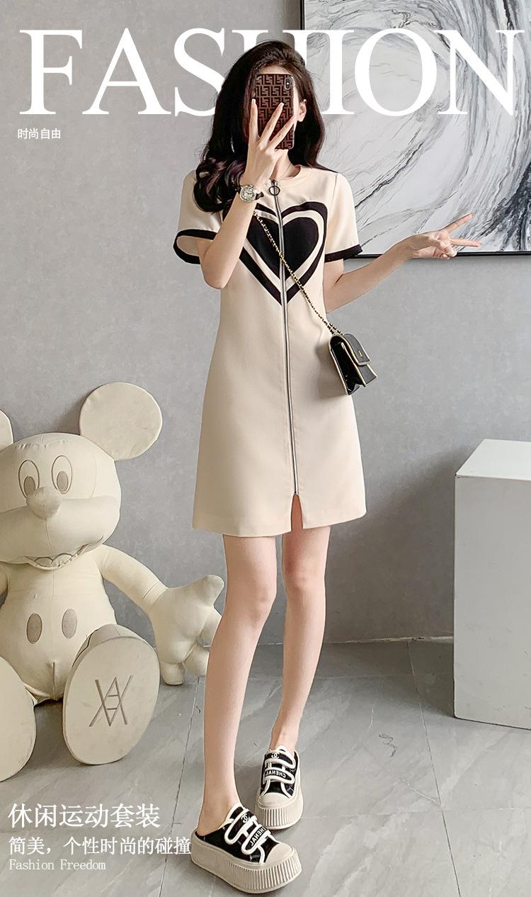 Cross-border, online source, distribution 2024 spring and summer autumn, skirts, new styles, street trends, age reduction, small, explosive, European goods, network red, sports, leisure sports, temperament leisure, fashion popular, new spring and summer autumn clothing, spring and summer autumn women's clothing, fashion, suit women's clothing, suit women, women's sportswear, skirt single, dress, lady style, Women's fashion skirt, salt department, casual women's dress, 2024, everything, design sense, niche, foreign style, Ali International Station, cross-border procurement跨境淘货源分销2024春夏秋季裙子新款，街头潮流减龄小个子爆款欧货网红款，运动休闲运动气质休闲时尚流行新款春夏秋装，春夏秋装女装时尚套装女装春夏秋季套装女套装女女士运动服裙子单件连衣裙淑女风格女装时尚裙子盐系休闲女装2024百搭设计感小众洋气阿里国际站跨境采购