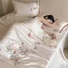 Uso de Verão Lyocell Tencel Colcha Fresca de Verão Peixe em Videira Bordado Toque Fresco Fina Colcha de Ar Condicionado Conjunto de Quatro Peças