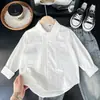 2026 Nuevo Estilo Primavera Ropa Infantil Niños Camisa Blanca Pura de Algodón Manga Larga Venta al por Mayor Dropshipping