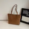 Bolsa retro grande de camurça para mulheres 2026 nova bolsa de ombro única casual para outono e inverno Bolsa tote estilo coreano para o dia a dia