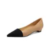Em Estoque~ Sapatilhas Femininas Chanel-Style Color Block, Novo Modelo 2026, Scarpins de Bico Baixo, Elegância Francesa, Sapatos de Salto Bloco Baixo para o Dia a Dia