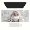 Mouse Pad de Jogo de E-Sports Bidimensional de Personagem de Anime Grande de Alta Qualidade Espessado e Resistente a Manchas Teclado de Computador Pad de Mesa