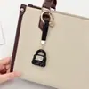 Llavero de bolso con incrustaciones de diamantes de arcilla transfronterizo, lleno de diamantes, accesorio de llavero de coche deslumbrante de alta gama