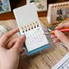 Calendário de Mesa Pequeno Mini 2026 2025 Belo Texto Inspirador de Bênção Estilo Chinês Calendário Retrô Ornamento de Mesa Presente