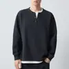 Sudadera de capa de aire de alta calidad Momaik para hombre para ir al trabajo Estilo nuevo de otoño 2026 Sudadera de dos piezas falsas para hombre 55908