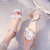 Sandalias de Moda de Verano 2024 con Flores de Cristal y Tacón Grueso para Mujer Nuevas de Punta Redonda con Tira Descubierta Dulces Sandalias de Tacón Alto