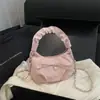 Bolsa Plissada Nova Primavera 2026 Bolsa de Ombro com Corrente Fashionable Bolsa de Mão Tipo Balde Única Bolsa Transversal Tendência