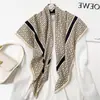 Lenço de Seda Elegante de Luxo Leve Novo Lenço Quadrado Grande Feminino Seda Sarja 90cm Xale de Viagem Geométrico Combinando Cores Lenço Simples Novo