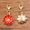 Accesorios de joyería de aleación multicolor y multiestilo, dijes colgantes de esmalte dorado KC, colgantes de flor, corazón, pentagrama y chile