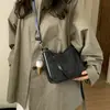 Bolso Cubo Retro para Mujer 2026 Primavera Nuevo Estilo Bolso de Hombro Único Cruzado Versátil Bolso de Viaje a la Oficina Mochila de Doble Cara con Estampado de Moda