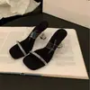 Sandálias Transparentes de Cristal com Bico Quadrado para Mulheres Verão 2025 Novas Salto Ultra Alto Tira Única Moda Chinelos com Strass Preto Tendência
