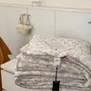 Colchão Macio e Fofo de Algodão Tricotado Individual/Duplo Lavável à Máquina Ar Condicionado Colcha Fina Colcha de Primavera e Outono Comércio Transfronteiriço Colcha Preguiçosa