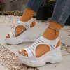 Sandálias Tecidas de Solado Grosso Tamanho Grande 2026 Novo Estilo de Verão Plataforma Romana Europeia e Americana Casual Atacado Sapatos Confortáveis com Solado Macio