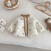 Jaqueta de Algodão com Babados para Meninas 2025 Novo Inverno Infantil Versão Coreana com Laço Casaco Acolchoado Espesso Roupa de Inverno para Bebê