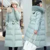 Abrigo acolchado de algodón para mujer, estilo largo, cuello grande de piel, con capucha, corte ajustado, adelgazante, sobreabrigo de algodón, chaqueta, ropa a prueba de frío, fabricante de chaqueta acolchada de algodón, una pieza, dropshipping
