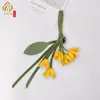 Colgante de flor artificial de PU más vendido, con flores de osmanthus doradas, perfecto para bolsos y llaveros, mismo estilo que en Xiaohongshu, personalizable con impresión de logotipo