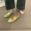 2026 Nuevos Zapatos Mary Jane de Terciopelo Retro con Suela Suave para Mujer Estilo Nuevo Blanqueadores de Piel Corte Bajo Zapatos Rojos Pequeños Versátiles con Faldas Zapatos de Vestir