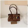 Elegante Bolso de Hombro para el Trabajo 2025 Nueva Moda Gran Capacidad Bolso de Hombro Otoño Temprano Nicho Versátil Bolso Tote