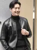 Ropa Exterior de Cuero para Hombres de Mediana Edad Cuello Redondo Primavera y Otoño Delgada Chaqueta de Cuero de Motociclista Tipo Novio Pu para Hombres Nuevo Estilo 2024