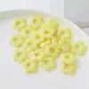 Cuentas de flor hueca en colores macarrón, accesorios para colgante de bolso, accesorios DIY para llavero, cuentas sueltas para cadena de teléfono acrílica