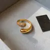 Anel Aberto de Zircônia Banhado a Ouro Real com Pingente de Gota e Cruz, Anel de Dedo Indicador de Luxo Leve de Alta Qualidade com Design Único para Mulheres