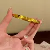 Pulsera de Diamantes Micro-incrustados de Lujo Ligero y Sensación de Alta Gama para Mujer, Pulsera Sencilla de Moda de Acero de Titanio que no se Decolora, para Pareja, Combinable con Todo, Primera Joya