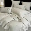 Juego de cuatro piezas bordado de algodón de fibra larga de alta gama Clase A, funda de edredón de algodón puro, sábana para todas las estaciones, sábana bajera, juego de ropa de cama 1.8
