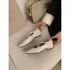 Meninas de Paris~ Sapatos Mary Jane Quadrados Retrô com Tiras Cruzadas e Salto Grosso Coleção Primavera 2026 Sapatos Individuais Femininos Ol