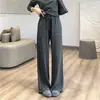 Conjunto casual moderno, leve, estilo coreano, em cinza, apresentando moletom com dupla escovação, toque macio, efeito emagrecedor e textura de palito, e calça pantalona.